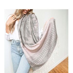 Scarves/Wraps